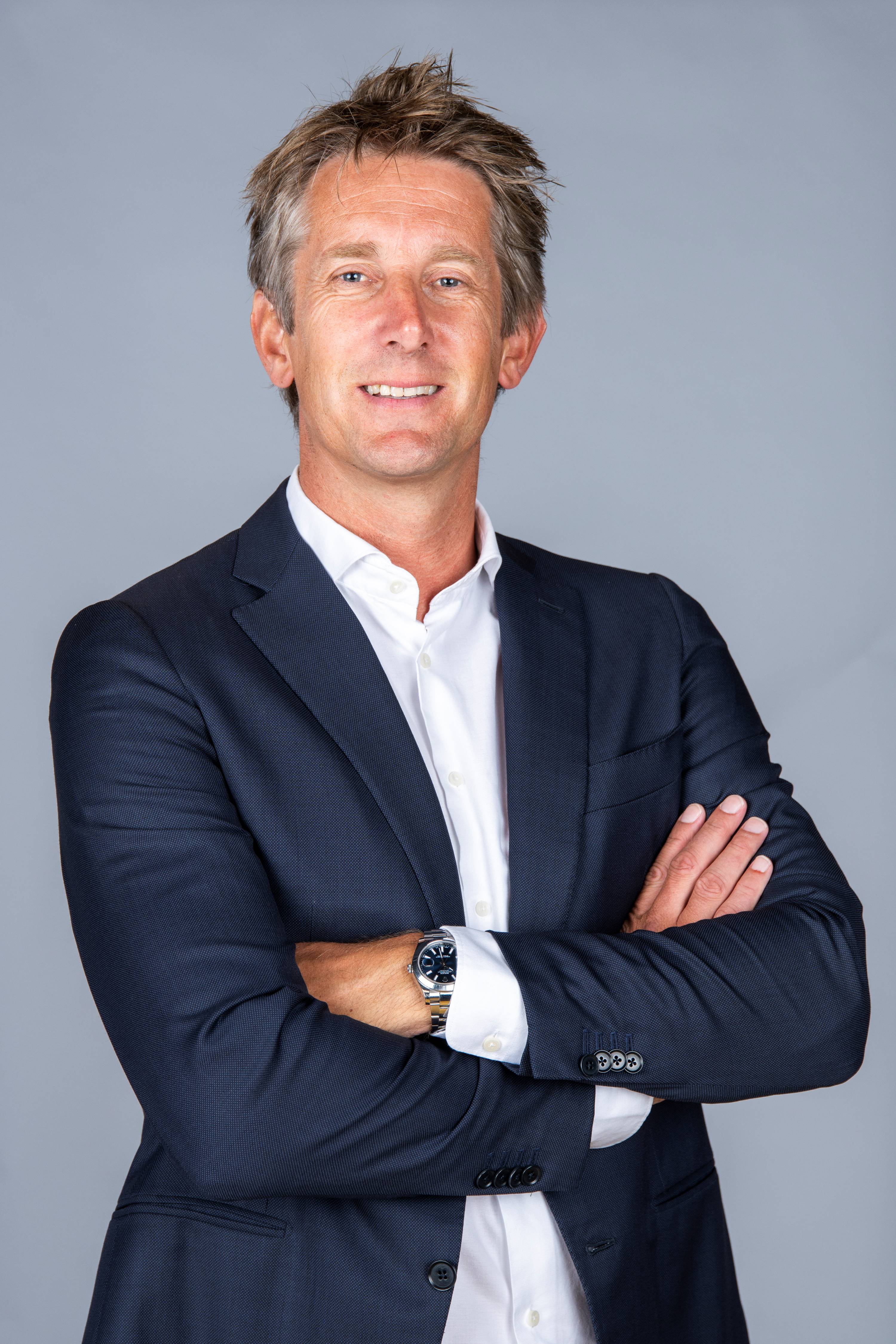 Edwin van der Sar on Ajax's model for success - ECA